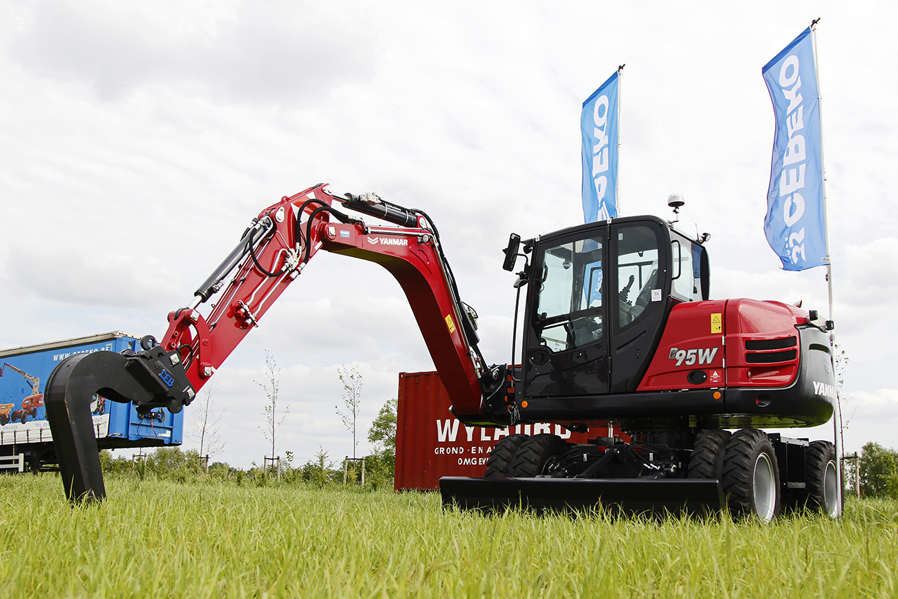 CEBEKO | Nieuws | Yanmar CE kleurt rood