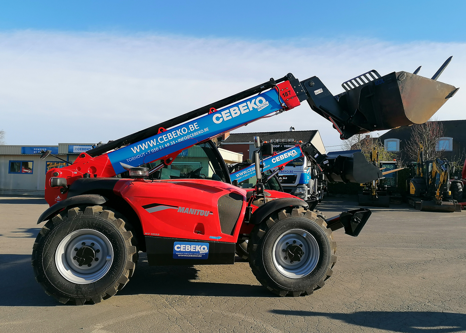 CEBEKO | Verhuur | Verreikers | Manitou MT 1033